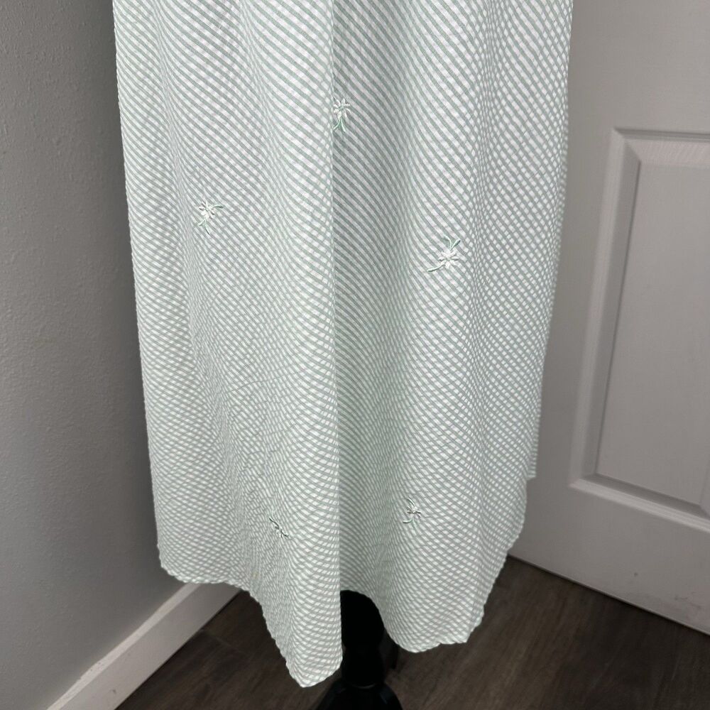 Miss Elaine Seersucker Nightgown Sz XL Striped Floral Embroidery Cottage Grandma - Picture 5 of 12
